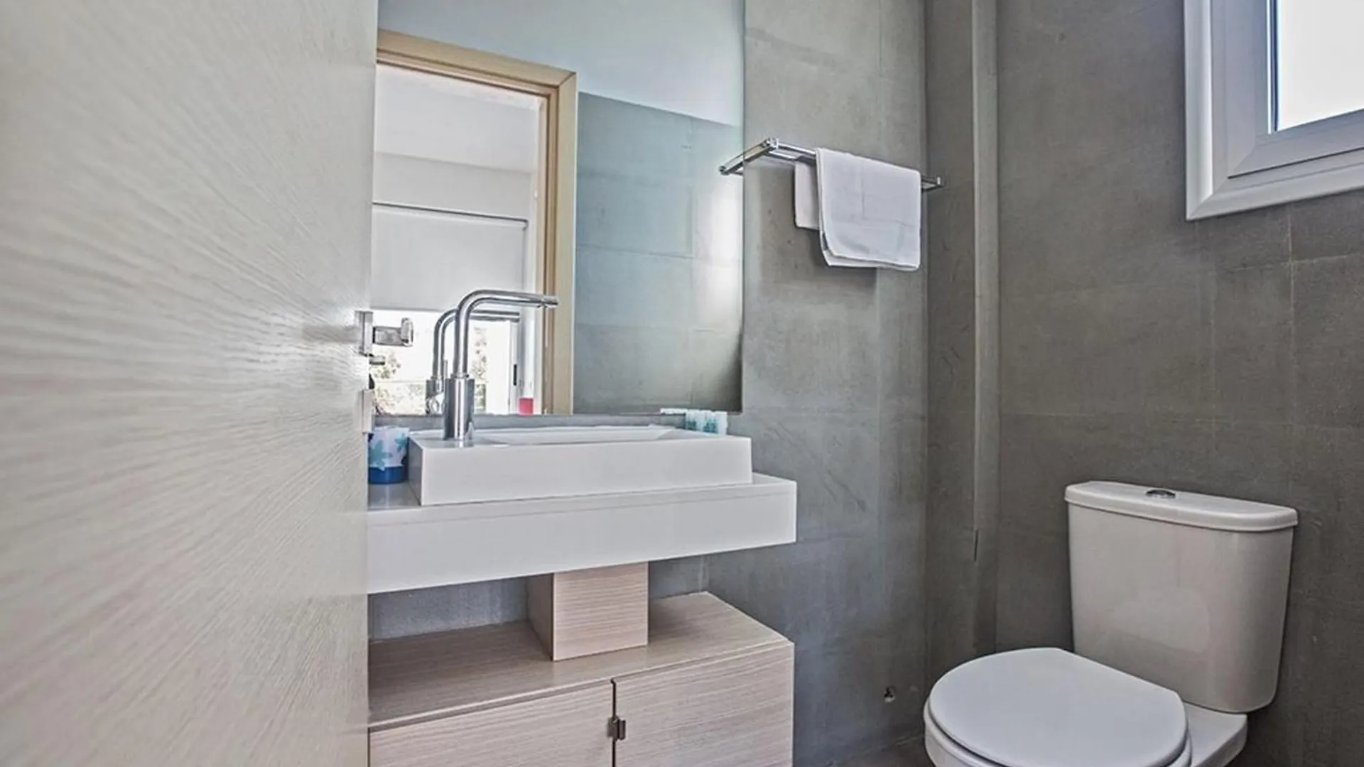 פרוטאראס Villa Kono Sunshine - Luxury 4 Bedroom Cape Greco - Villa Close To Beach With Panoramic Views קפריסין