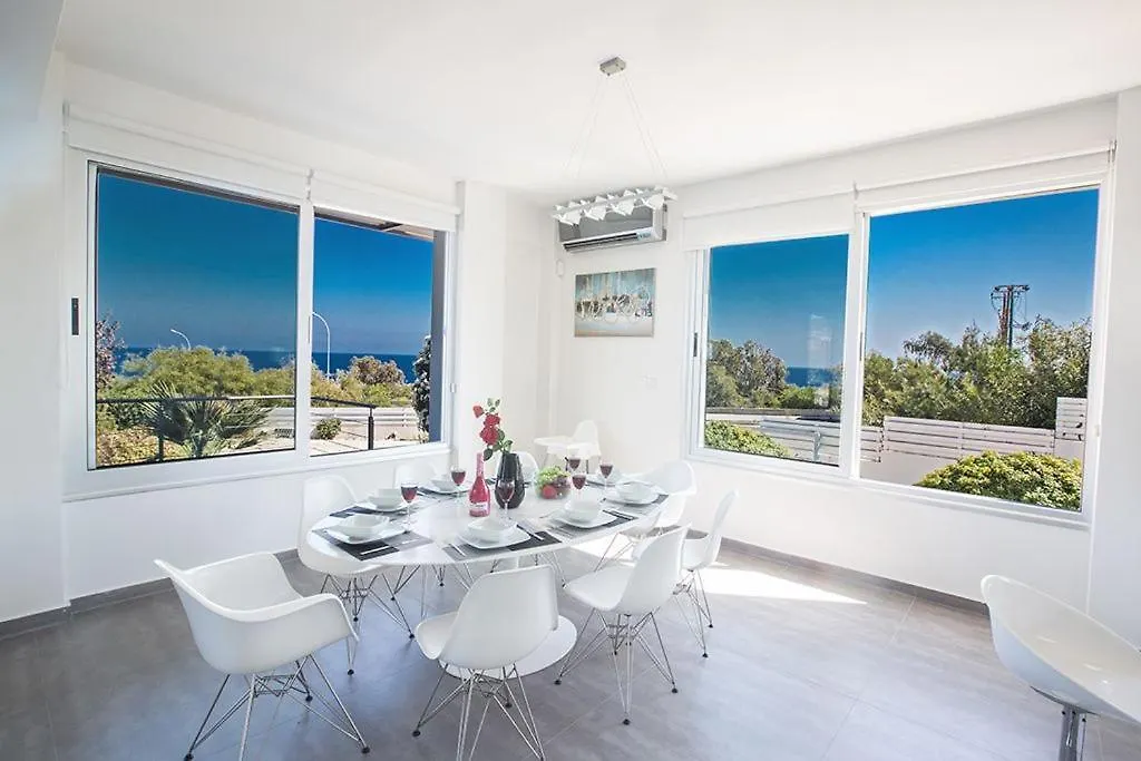 Villa Kono Sunshine - Luxury 4 Bedroom Cape Greco - Villa Close To Beach With Panoramic Views