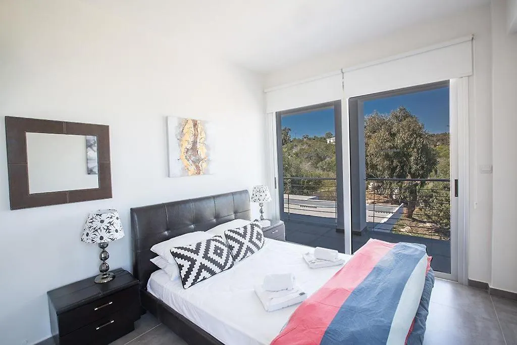 Villa Kono Sunshine - Luxury 4 Bedroom Cape Greco - Villa Close To Beach With Panoramic Views 0*, Protaras