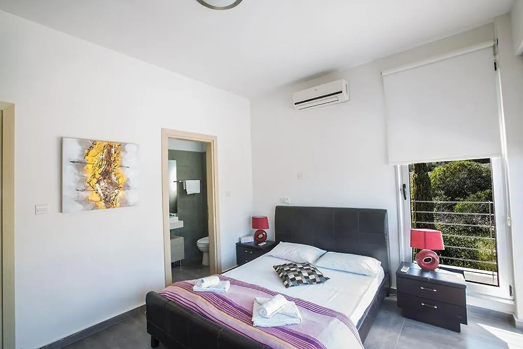 Villa Kono Sunshine - Luxury 4 Bedroom Cape Greco - Villa Close To Beach With Panoramic Views  Protaras