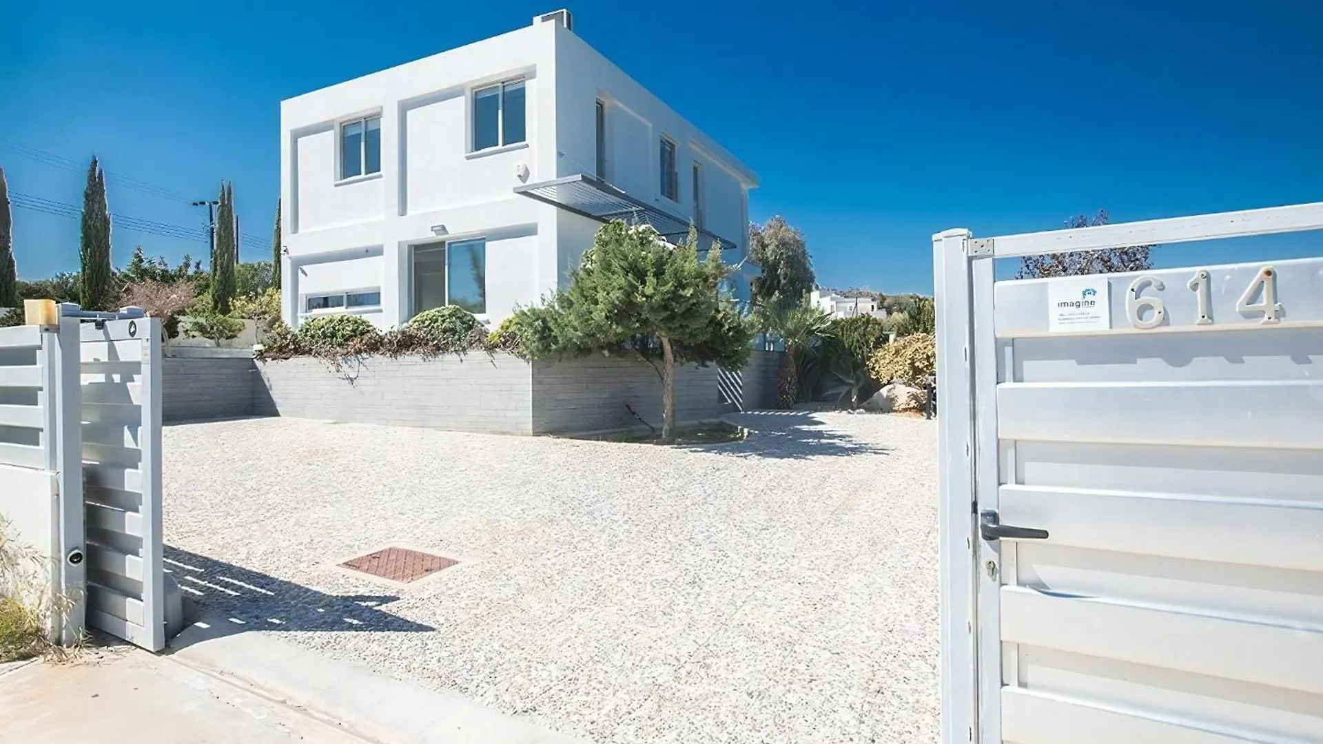 Villa Kono Sunshine - Luxury 4 Bedroom Cape Greco - Villa Close To Beach With Panoramic Views  Protaras